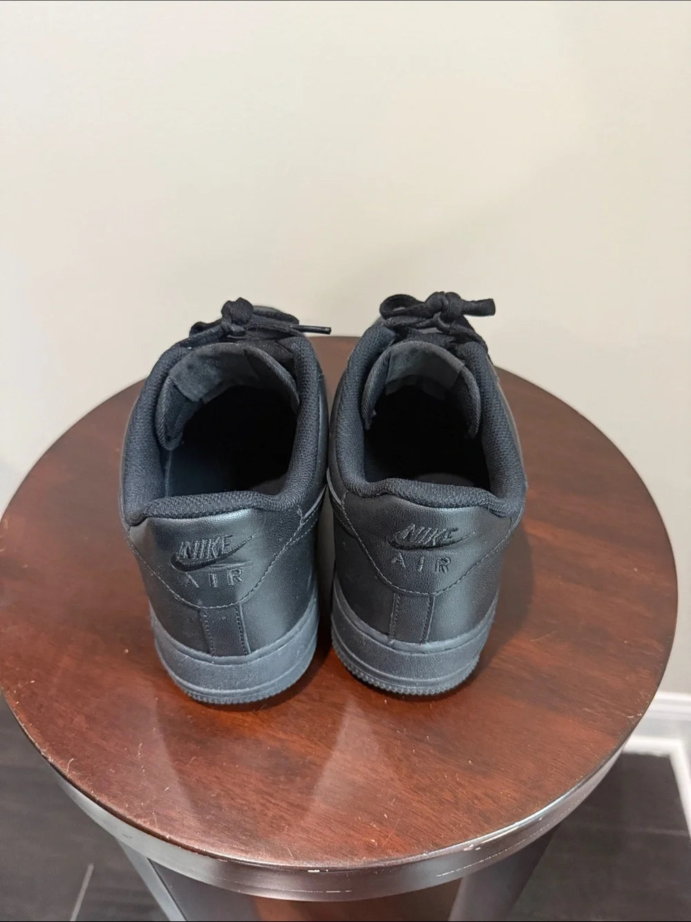 Nike Black Leather Low-Top Sneakers
